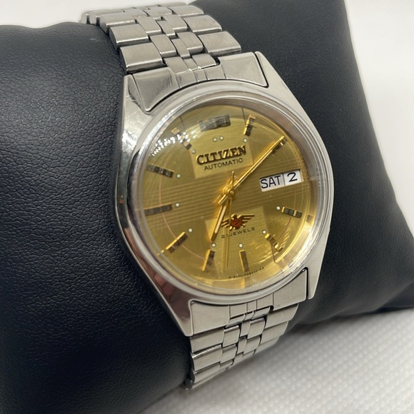 Men’s Gold Citizen Automatic 21 Jewel Watch - Picture 3 of 6
